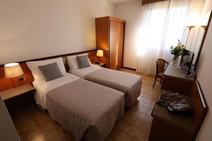 Rhi Porta Bologna Hotel Pieve di Cento Phòng bức ảnh