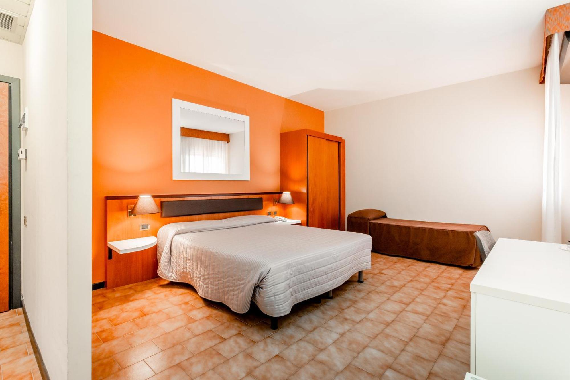 Rhi Porta Bologna Hotel Pieve di Cento Ngoại thất bức ảnh